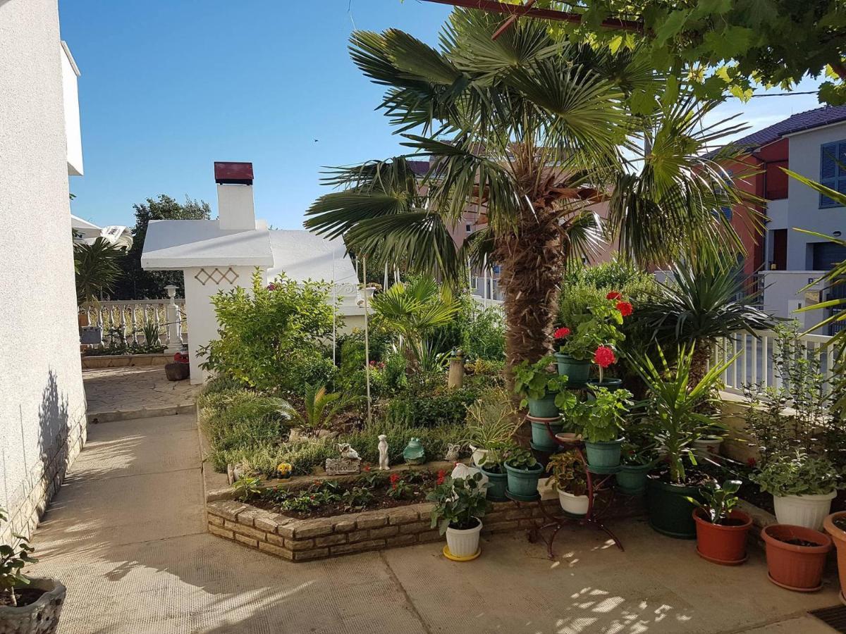 Apartmani Slavica Biograd Na Moru Buitenkant foto