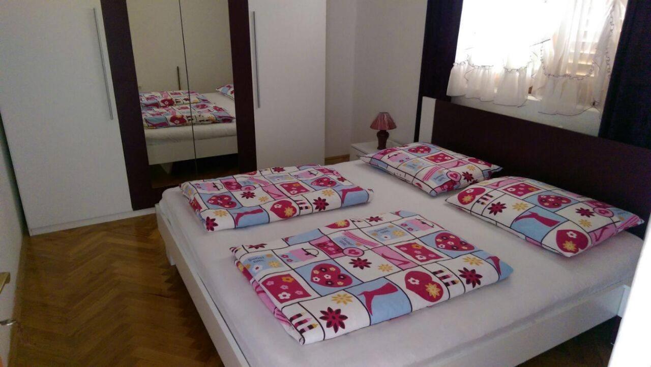 Apartmani Slavica Biograd Na Moru Buitenkant foto