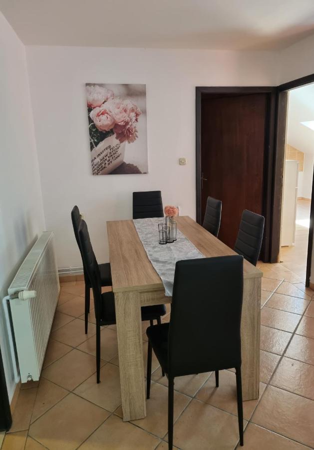 Apartmani Slavica Biograd Na Moru Buitenkant foto